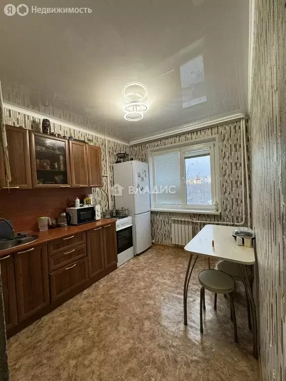 2-комнатная квартира: Ишимбай, улица Космонавтов, 6 (51.3 м) - Фото 1