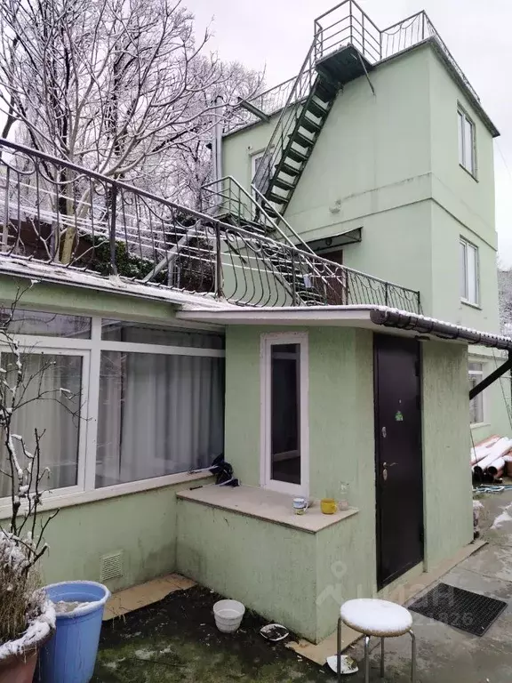 Дом в Крым, Ялта пер. Достоевского, 14А (100 м) - Фото 0