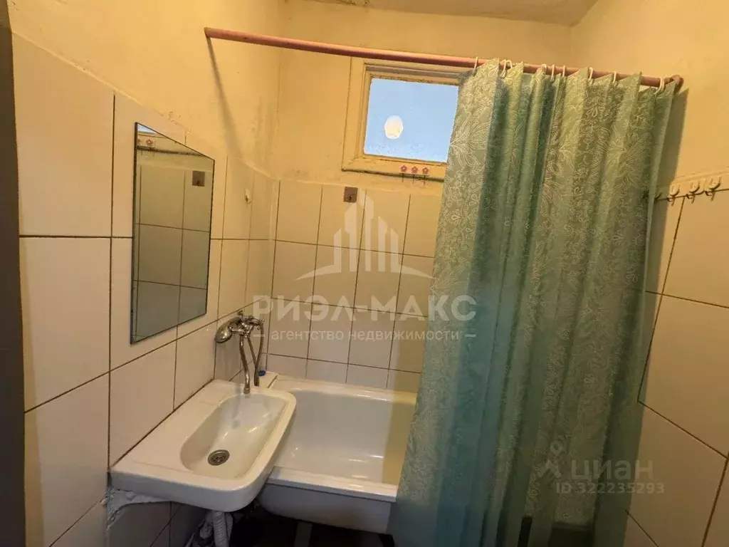 3-к кв. Брянская область, Брянск просп. Ленина, 6 (45.0 м) - Фото 1