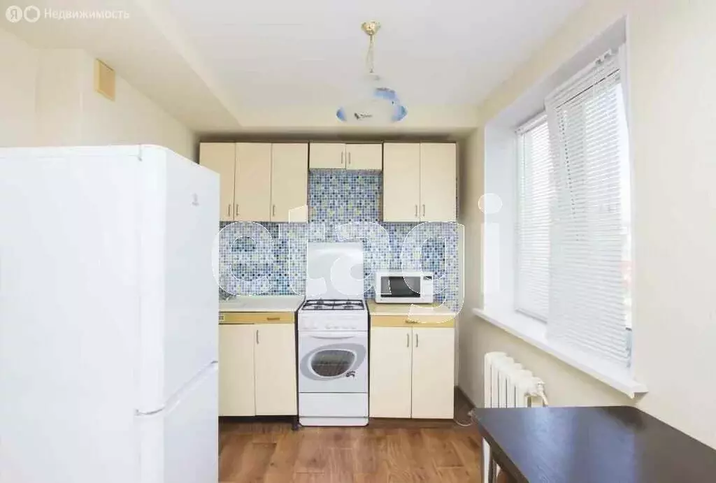 2-комнатная квартира: Тюмень, улица Энергетиков, 58 (43.4 м) - Фото 1