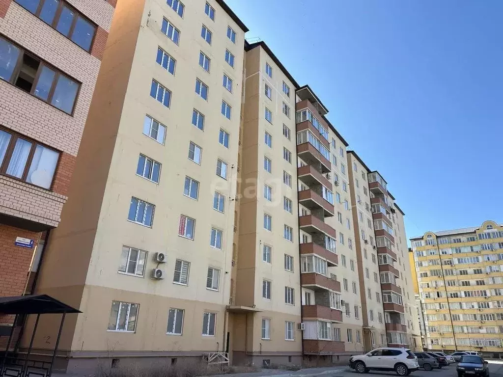 3-к кв. Дагестан, Каспийск ул. Камиля Гасанова, 4 (93.0 м) - Фото 0