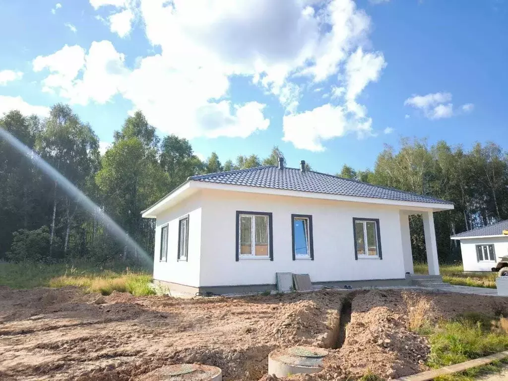 Дом в Калужская область, Боровский район, Совьяки с/пос, д. Рязанцево ... - Фото 0