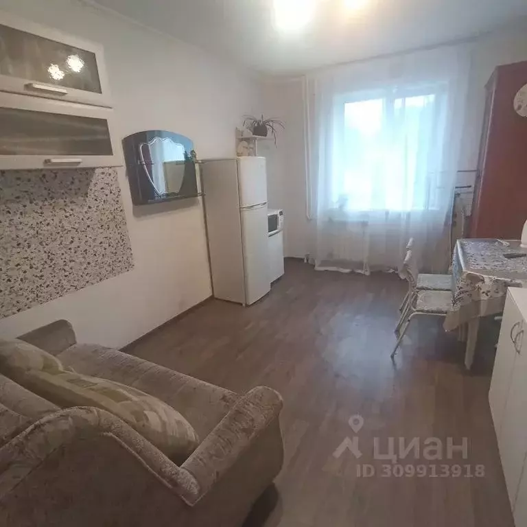 Комната Хабаровский край, Хабаровск ул. Демьяна Бедного, 19 - Фото 0