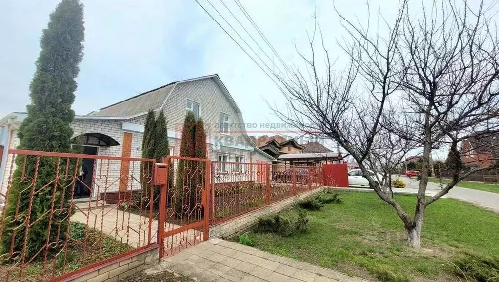 Дом в Белгородская область, Старооскольский городской округ, с. ... - Фото 1