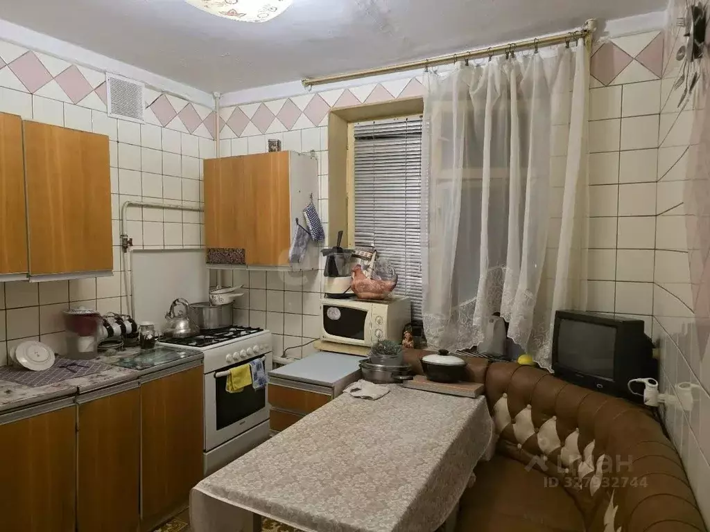 4-к кв. Крым, Симферополь ул. Аральская (80.0 м) - Фото 1