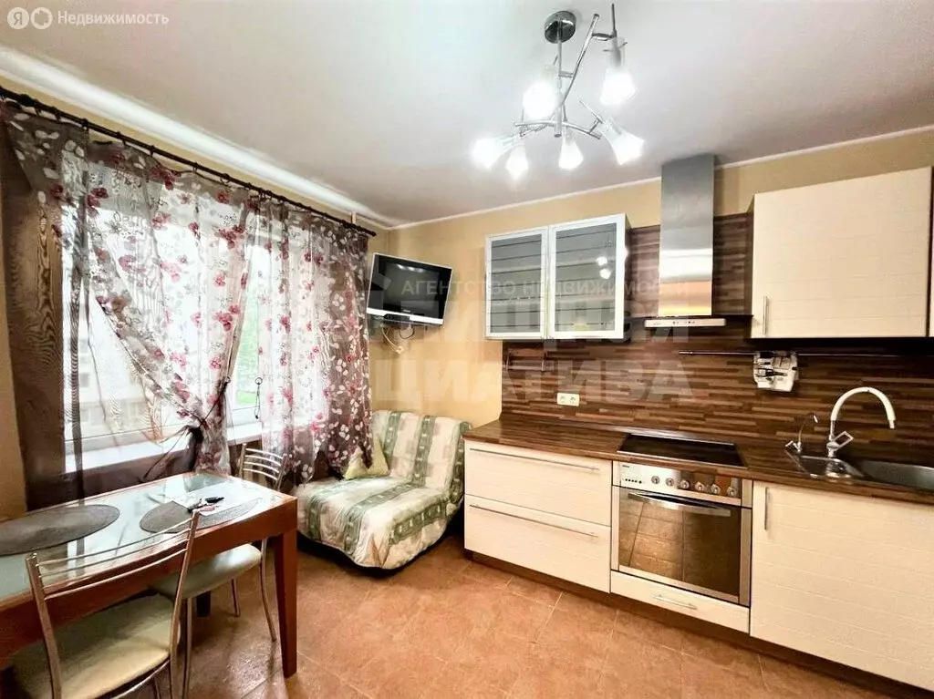 2-комнатная квартира: Уфа, бульвар Ибрагимова, 21/1 (55 м) - Фото 1