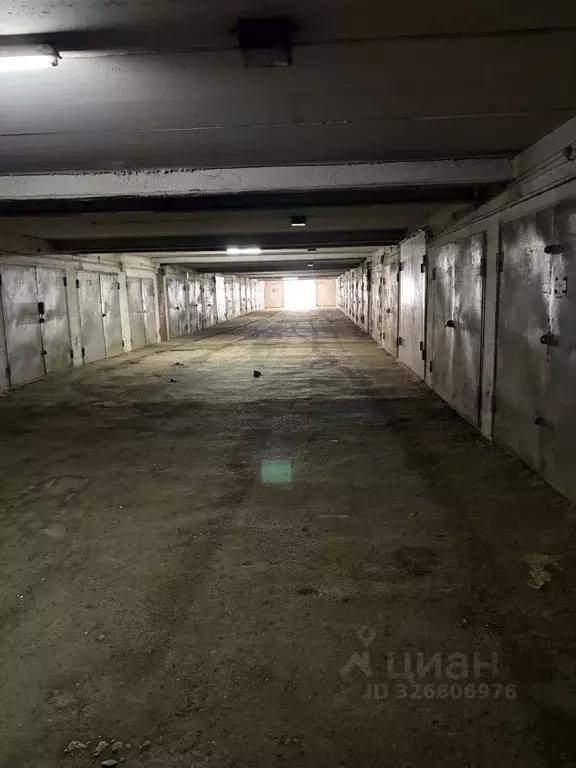 Гараж в Свердловская область, Екатеринбург ул. Начдива Онуфриева, 55 ... - Фото 2