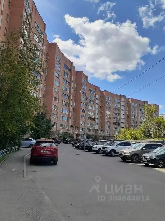 3-к кв. Пензенская область, Пенза ул. 8 Марта, 17 (64.0 м) - Фото 0