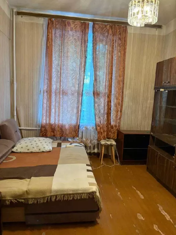 Продается комната в 4-комнатной квартире - Фото 0