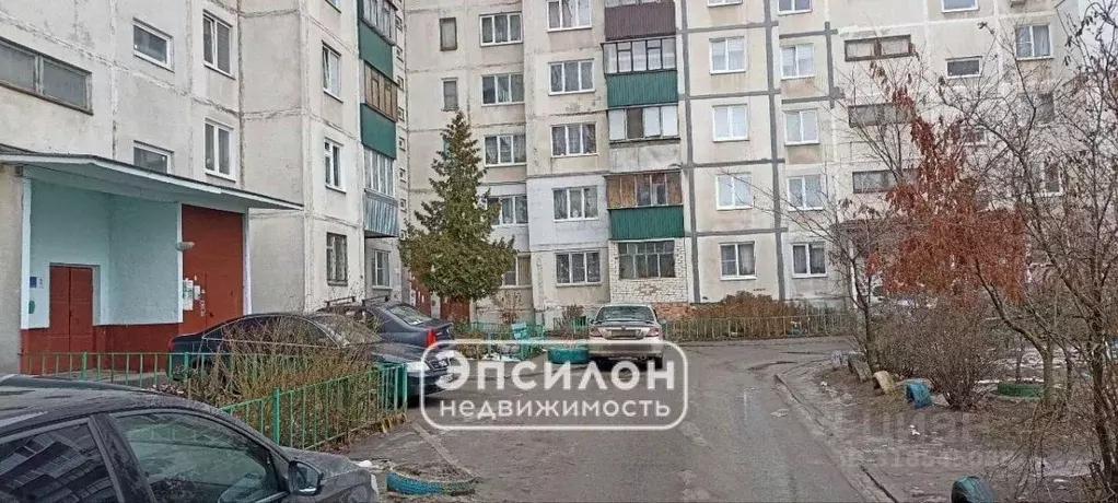 3-к кв. Курская область, Курск ул. Серегина, 26А (60.0 м) - Фото 0