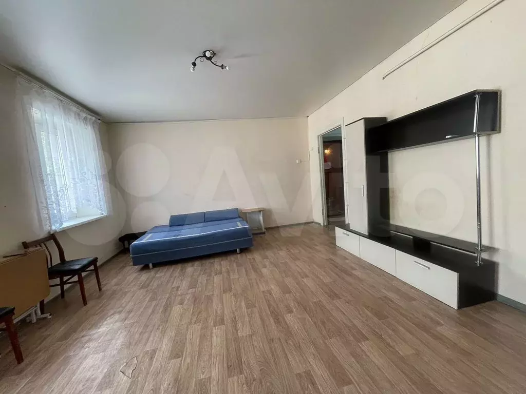Комната 20 м в 2-к., 2/2 эт. - Фото 0
