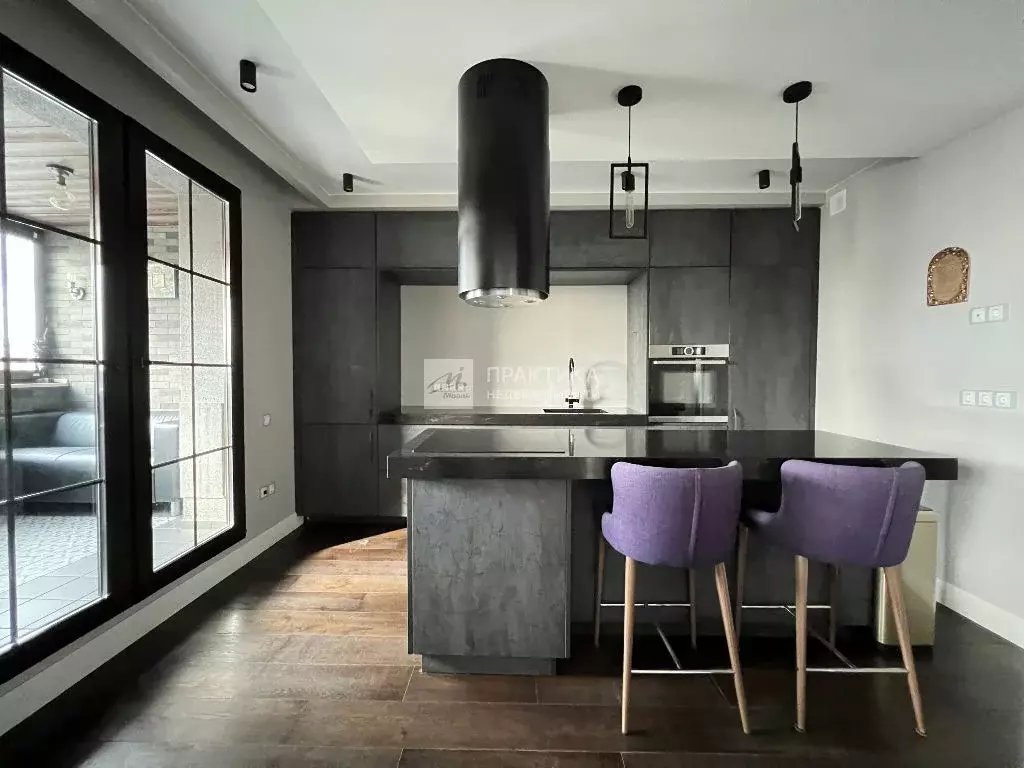 Продается 2-комнатная квартира - Фото 1