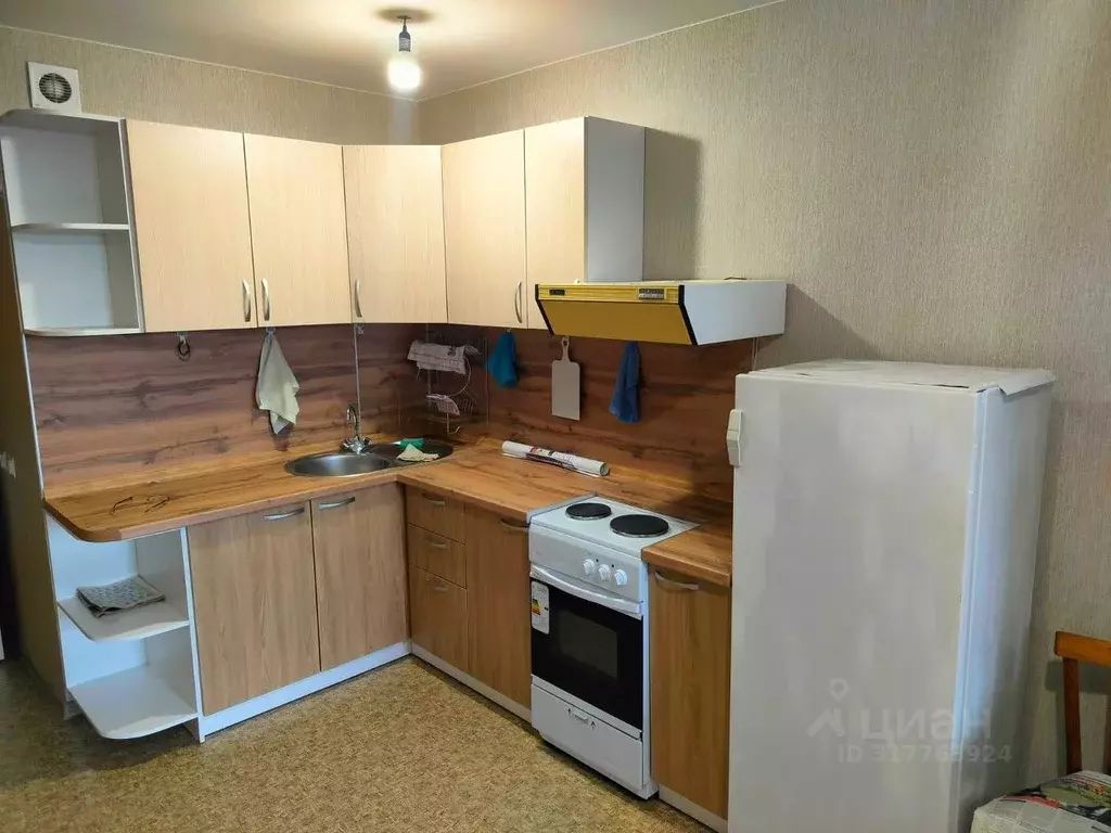 Студия Красноярский край, Красноярск ул. Калинина, 175В (30.0 м) - Фото 0