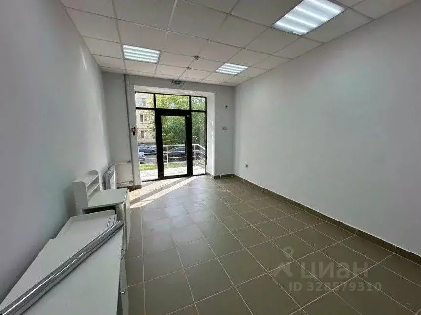 Торговая площадь в Башкортостан, Уфа ул. 40 лет Октября, 5 (22 м) - Фото 1