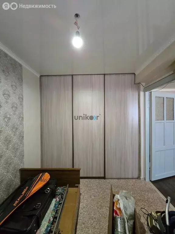 3-комнатная квартира: посёлок городского типа Уруссу, улица ... - Фото 1