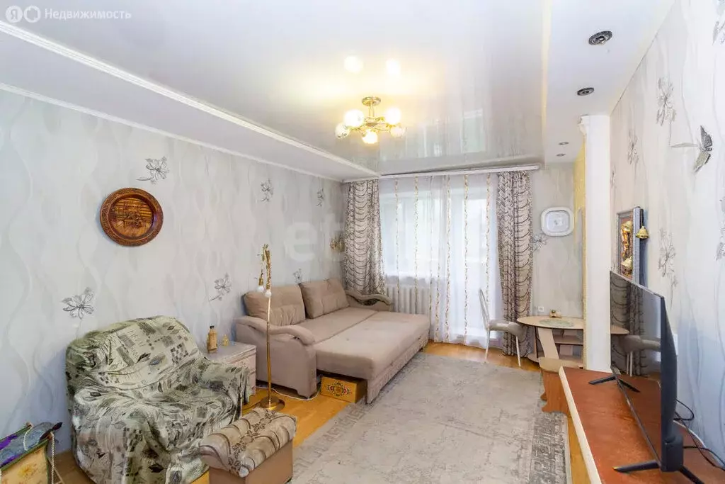 2-комнатная квартира: Тюмень, улица Тимирязева, 141 (48 м) - Фото 1
