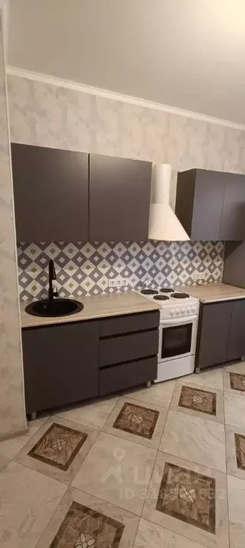 3-к кв. Санкт-Петербург Парашютная ул., 56к1 (80.0 м) - Фото 0