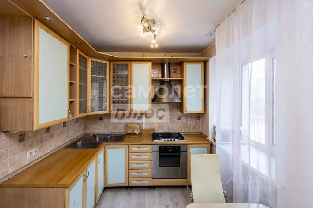 2-к кв. Тюменская область, Тюмень ул. Грибоедова, 8 (45.5 м) - Фото 1