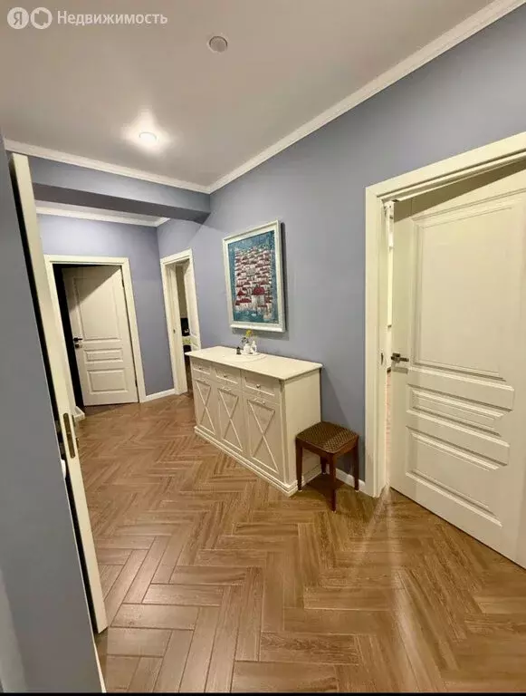 2-комнатная квартира: Владикавказ, улица Шамиля Джикаева, 6 (57 м) - Фото 1