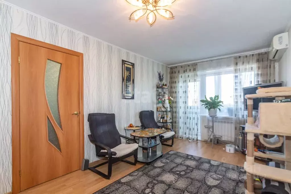 2-к кв. Омская область, Омск Нефтезаводская ул., 31 (45.0 м) - Фото 0