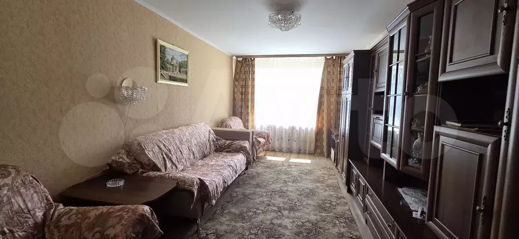 1-к. квартира, 40 м, 1/9 эт. - Фото 1