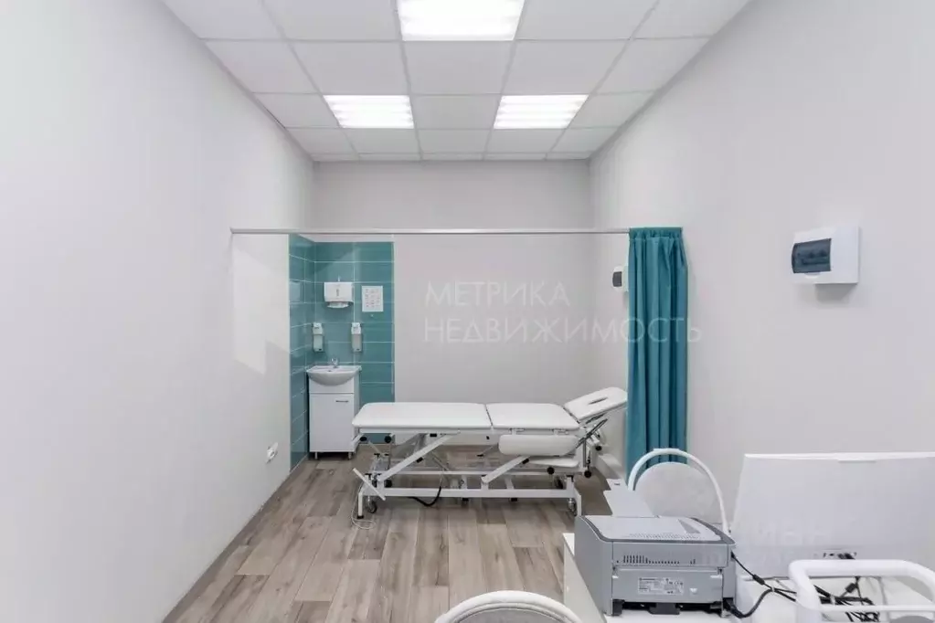 Помещение свободного назначения в Тюменская область, Тюмень Шаимский ... - Фото 1