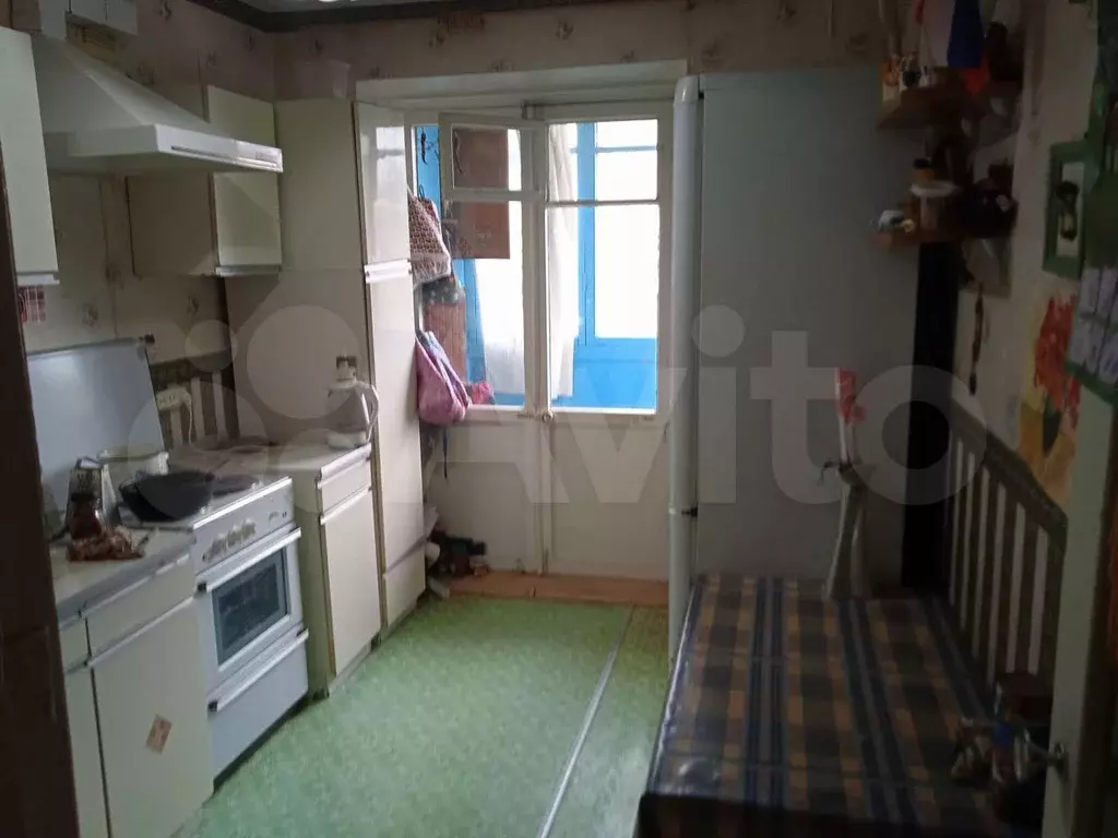 Комната 17 м в 4-к., 4/9 эт. - Фото 0