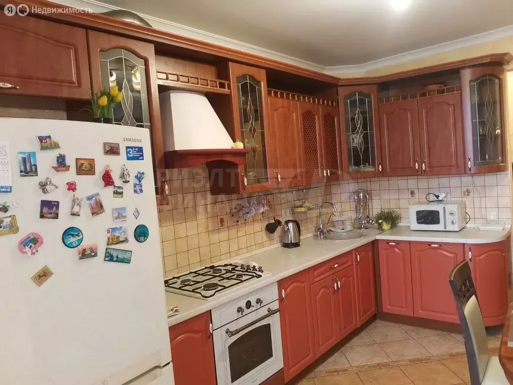 2-комнатная квартира: Калининград, улица Багратиона, 144А (57.4 м) - Фото 1