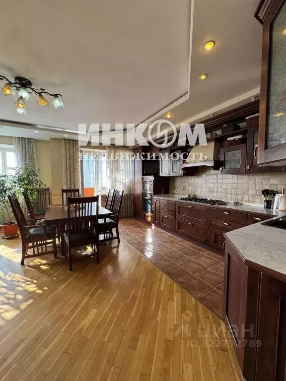 Квартира, 4 комнаты, 209.6 м - Фото 2