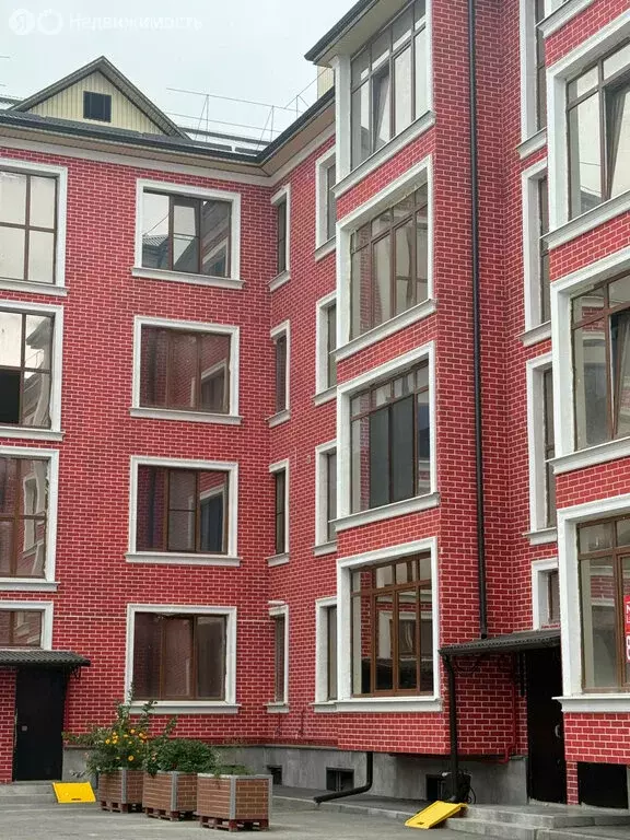 3-комнатная квартира: Нальчик, улица Шогенова, 77 (91.8 м) - Фото 1
