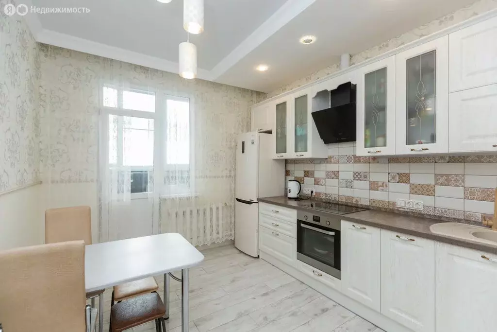 2-комнатная квартира: Оренбург, улица Мира, 3/1 (65.4 м) - Фото 0