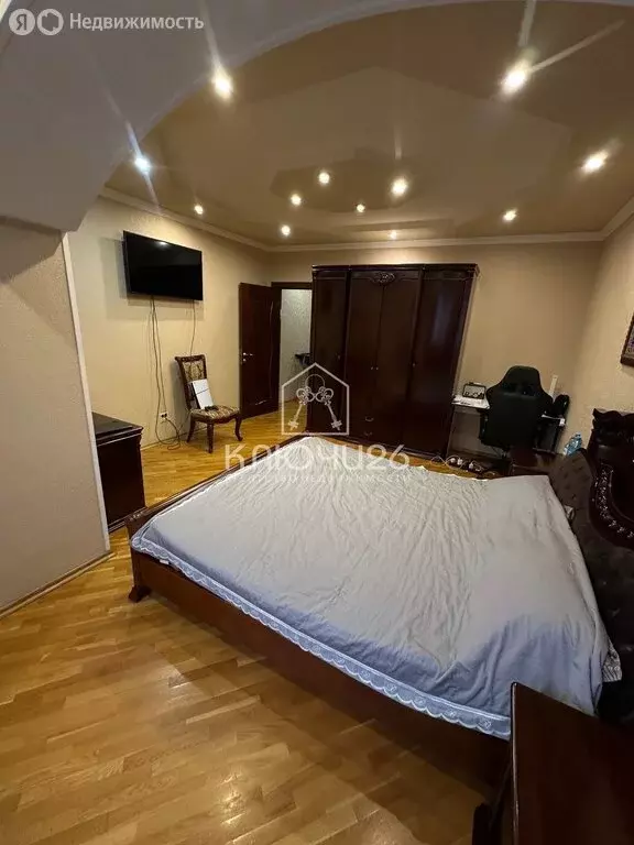 3-комнатная квартира: Пятигорск, улица Адмиральского, 6А (98 м) - Фото 1