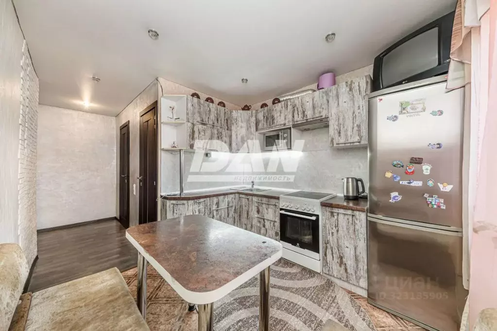 2-к кв. Челябинская область, Челябинск Комсомольский просп., 93А (49.2 ... - Фото 0