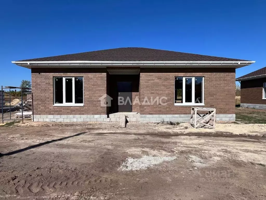 Дом в Белгородская область, Старооскольский городской округ, с. ... - Фото 0