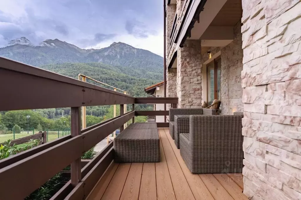 2-к кв. Краснодарский край, Сочи Красная Поляна пгт, ул. Калиновая, ... - Фото 1