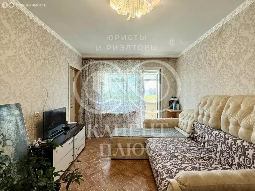 4-комнатная квартира: село Сокол, улица Чкалова, 19 (55.5 м) - Фото 0