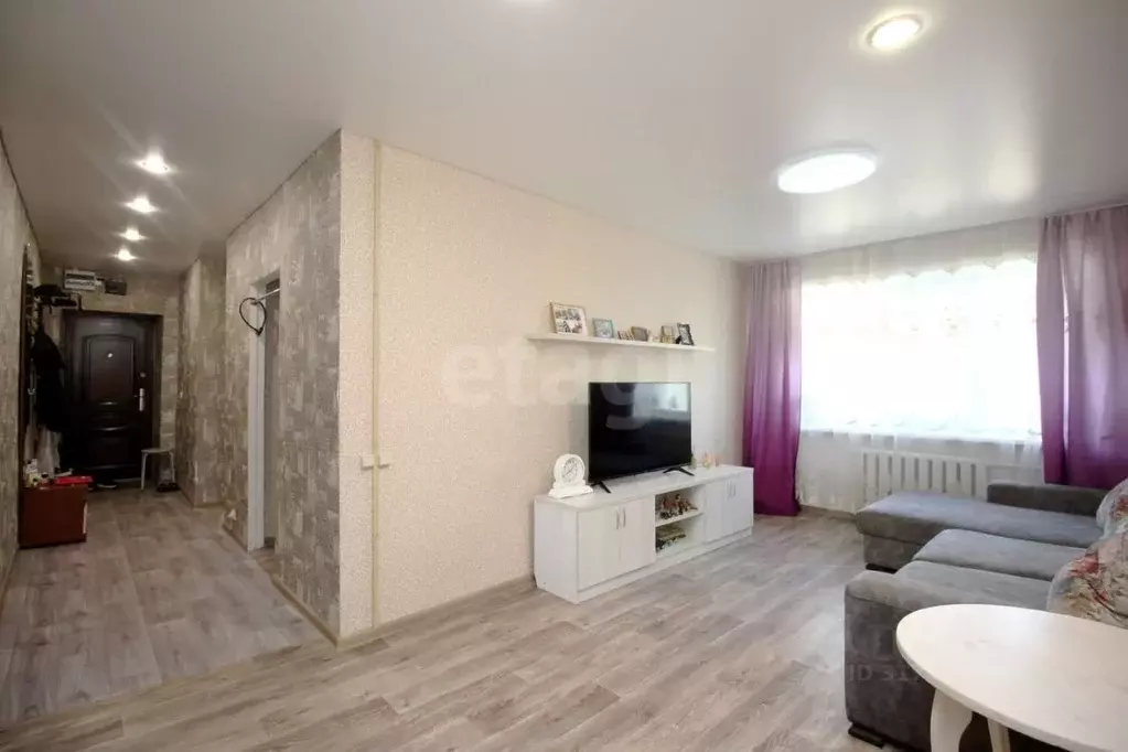 3-к кв. Вологодская область, Шексна рп, Шексна Южная мкр ул. ... - Фото 1