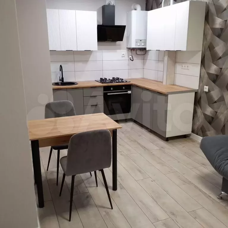 1-к. квартира, 40 м, 7/10 эт. - Фото 1
