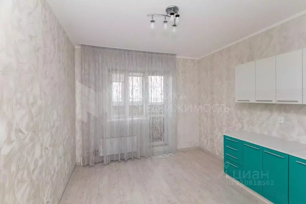 Студия Тюменская область, Тюмень ул. Верхнетарманская, 3 (22.5 м) - Фото 1