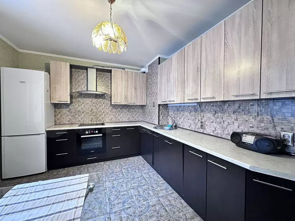 2-к. квартира, 74 м, 4/9 эт. - Фото 0