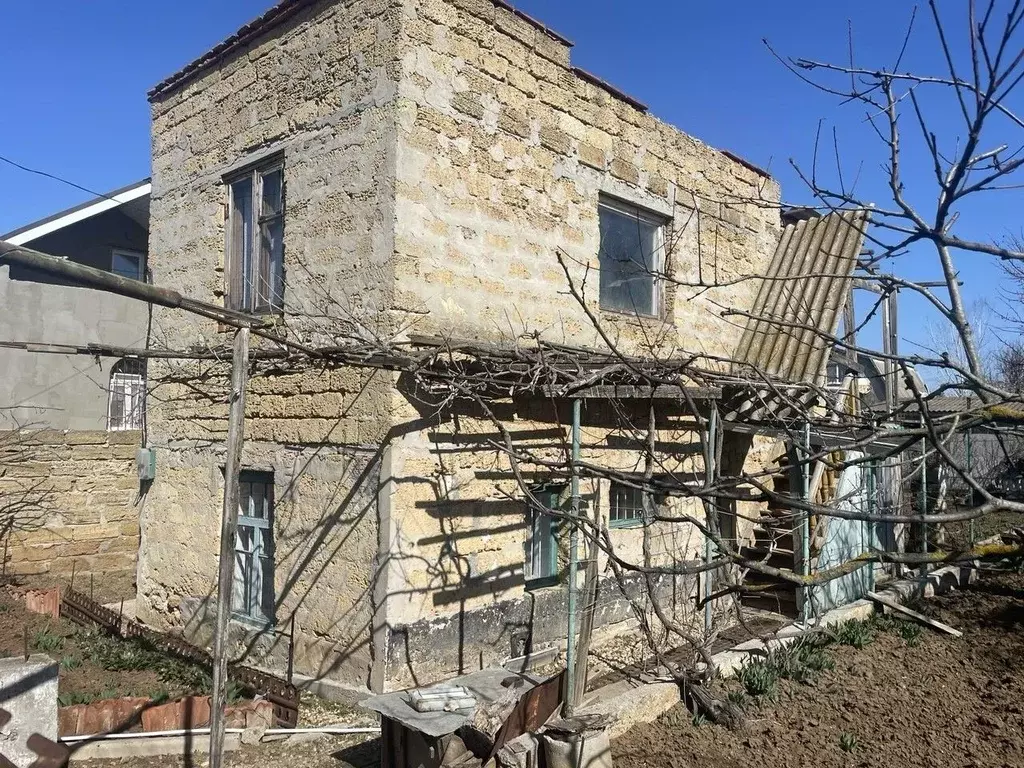 Дом в Крым, Сакский район, Суворовское с/пос, Чайка-С потребительский ... - Фото 1