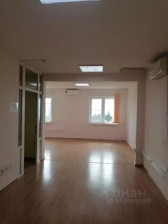 Офис в Краснодарский край, Сочи Центральный мкр, ул. Кубанская, 4А (73 ... - Фото 2