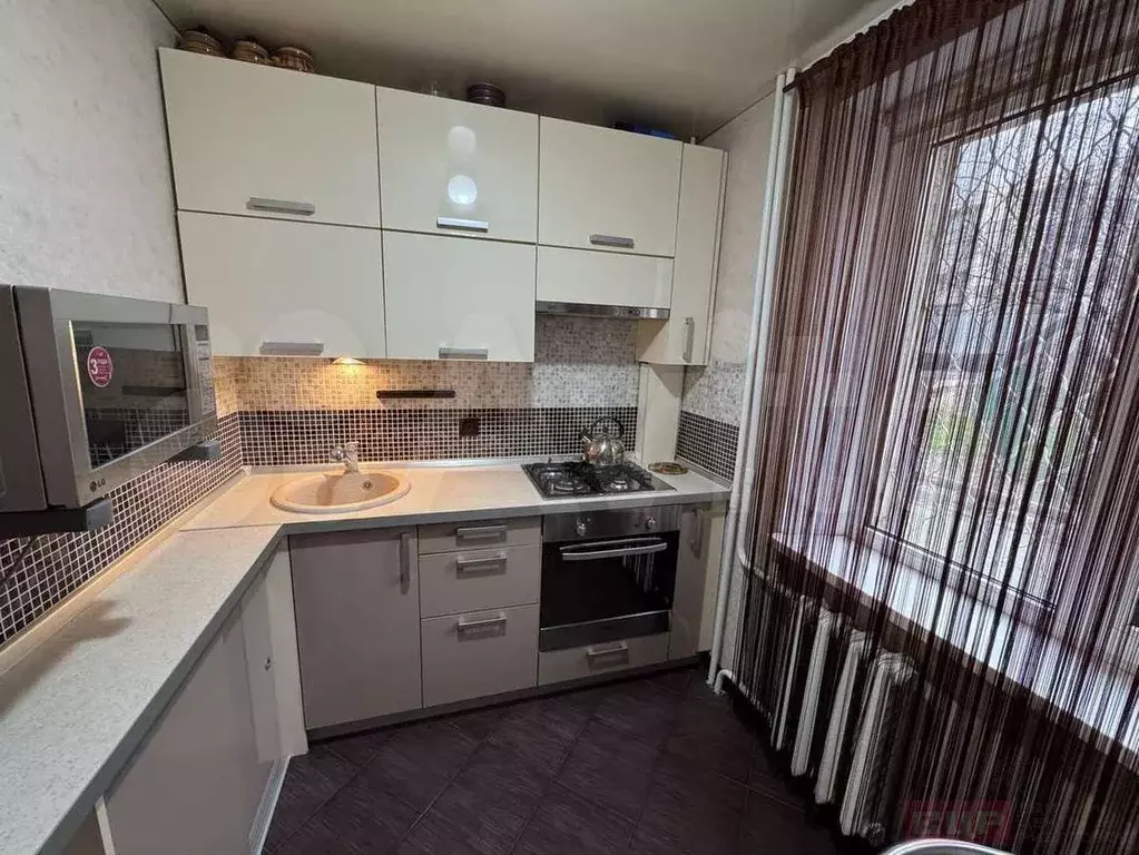 2-к. квартира, 50 м, 1/5 эт. - Фото 0