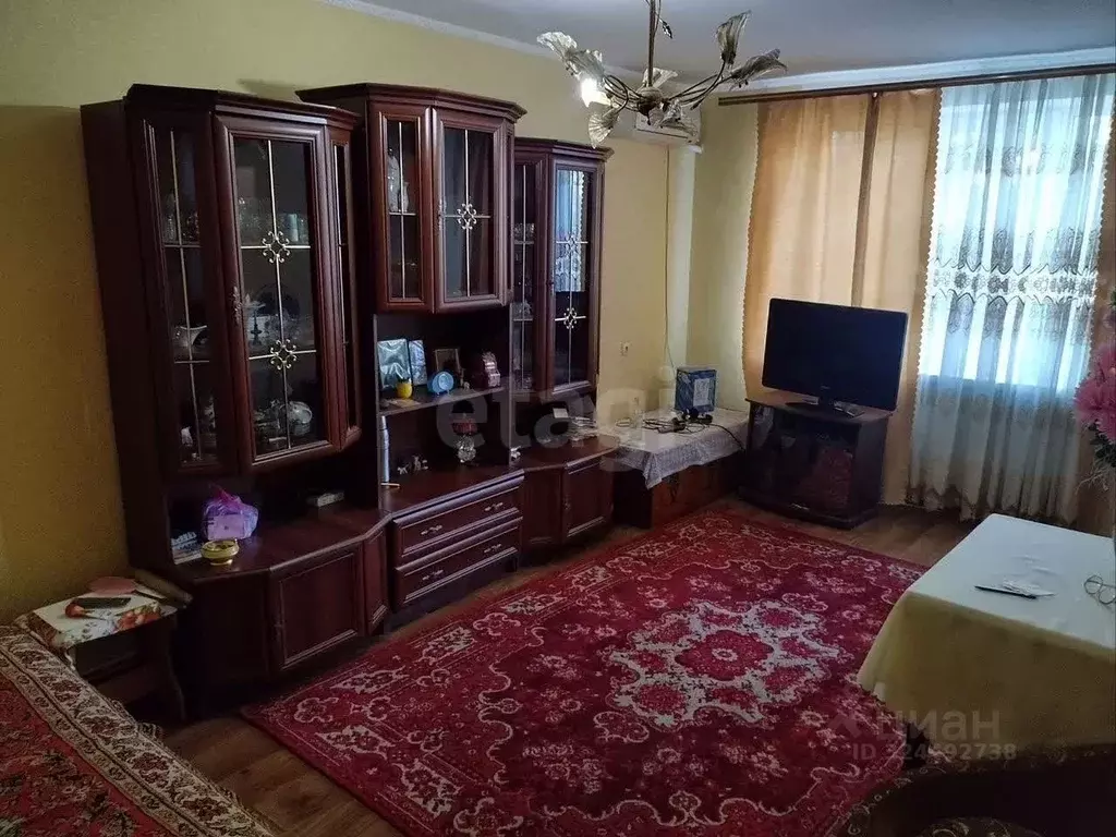 3-к кв. Крым, Красногвардейский район, с. Янтарное ул. Кубракова (63.9 ... - Фото 1