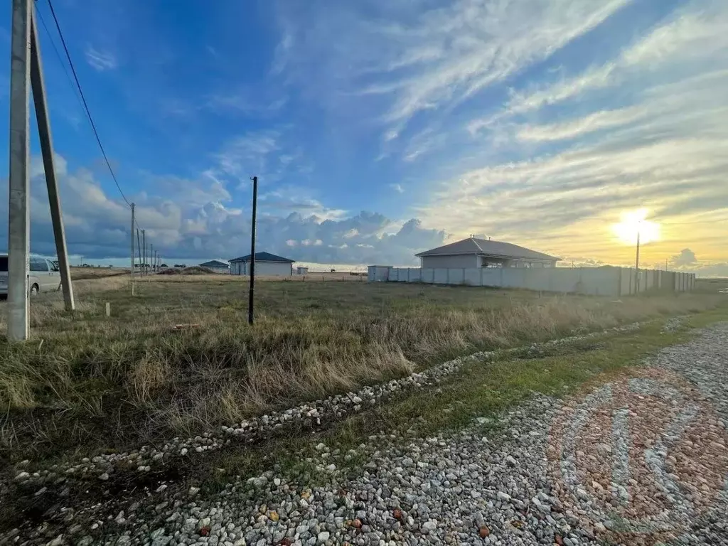 Участок в Крым, Сакский район, Уютненское с/пос, Братские дачи кп  ... - Фото 1