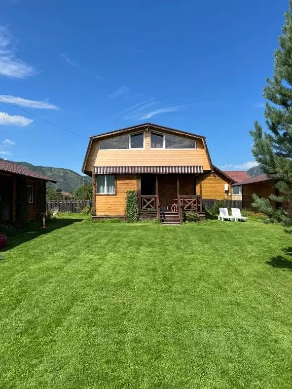 Дом в Алтай, Чемальский район, пос. Усть-Сема ул. Березовая, 13 (83 м) - Фото 1
