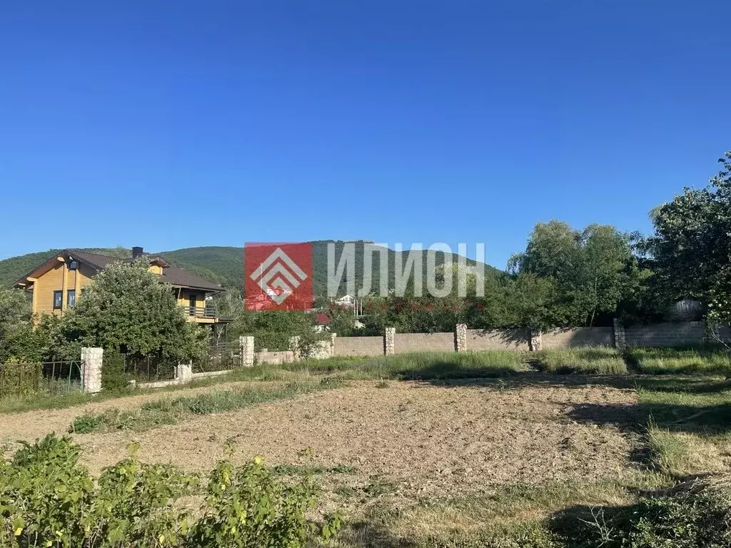 Участок в Севастополь с. Орлиное, ул. Рассветная, 10 (10.0 сот.) - Фото 1
