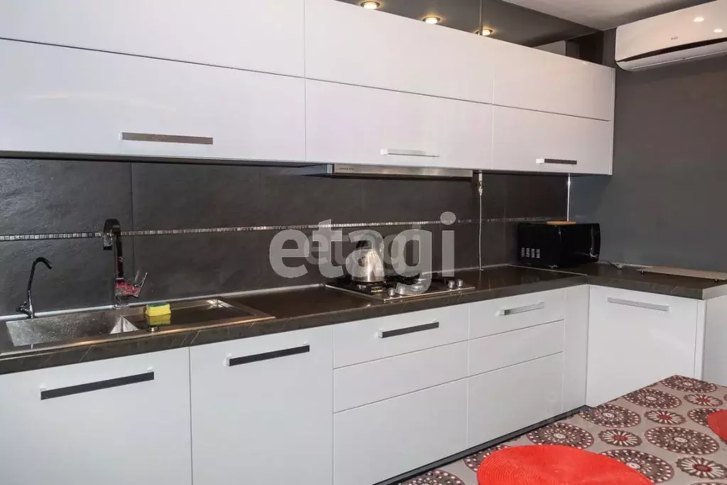 3-к кв. Ростовская область, Ростов-на-Дону Донская ул., 12 (145.0 м) - Фото 1