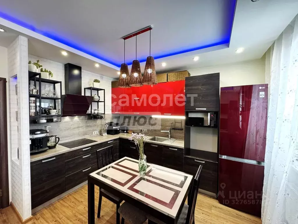 3-к кв. Карелия, Петрозаводск ул. Попова, 15 (66.8 м) - Фото 1