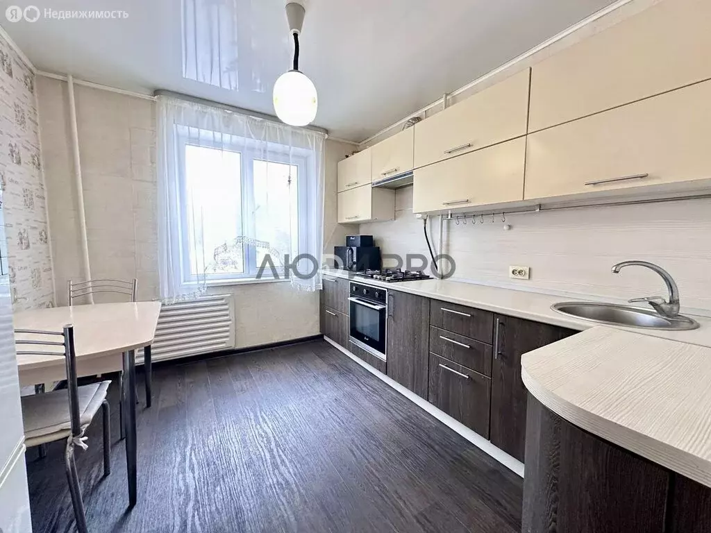 3-комнатная квартира: Уфа, улица Шафиева, 39 (67.1 м) - Фото 1